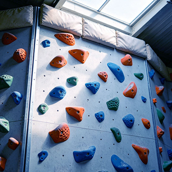 攀岩（室内及人工岩壁）